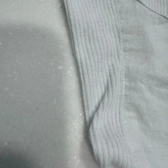 Love Tree Top Womens Button Up Rolled Sleeve Top W/ribbed Accents & Pockets Sz S - Picture 10 of 12
